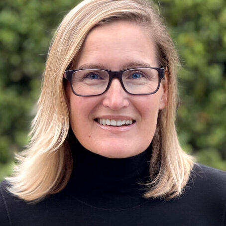 Cindy Zerger Headshot