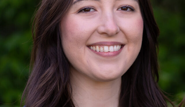 Sarah Grossi Headshot