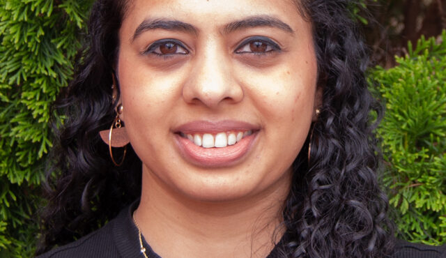 Srishti Murugan Headshot