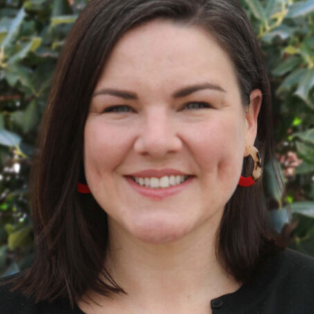 Susannah Barton Headshot