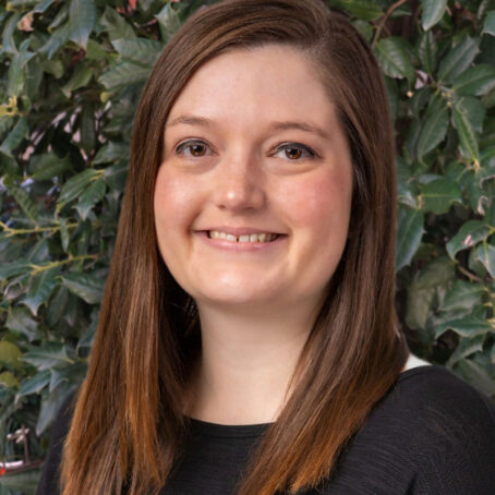 Taylor Dybdahl Headshot