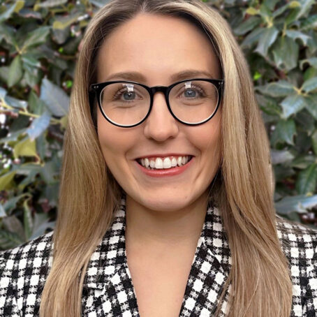 Dayna Wolfe Headshot