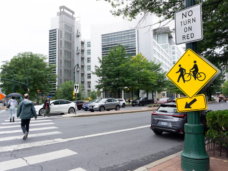 No turn on red (NTOR) signage in Silver Spring, MD.
